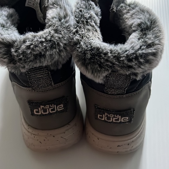 HEYDUDE Brandy Boots women’s size 8 New with Box - Picture 4 of 9